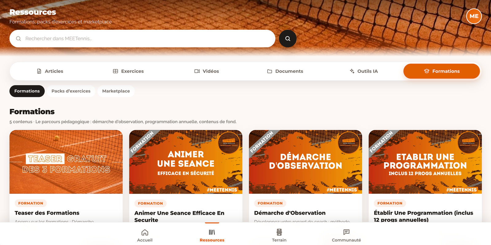 Se former à son rythme, avec des formateurs du terrain — sur ordinateur