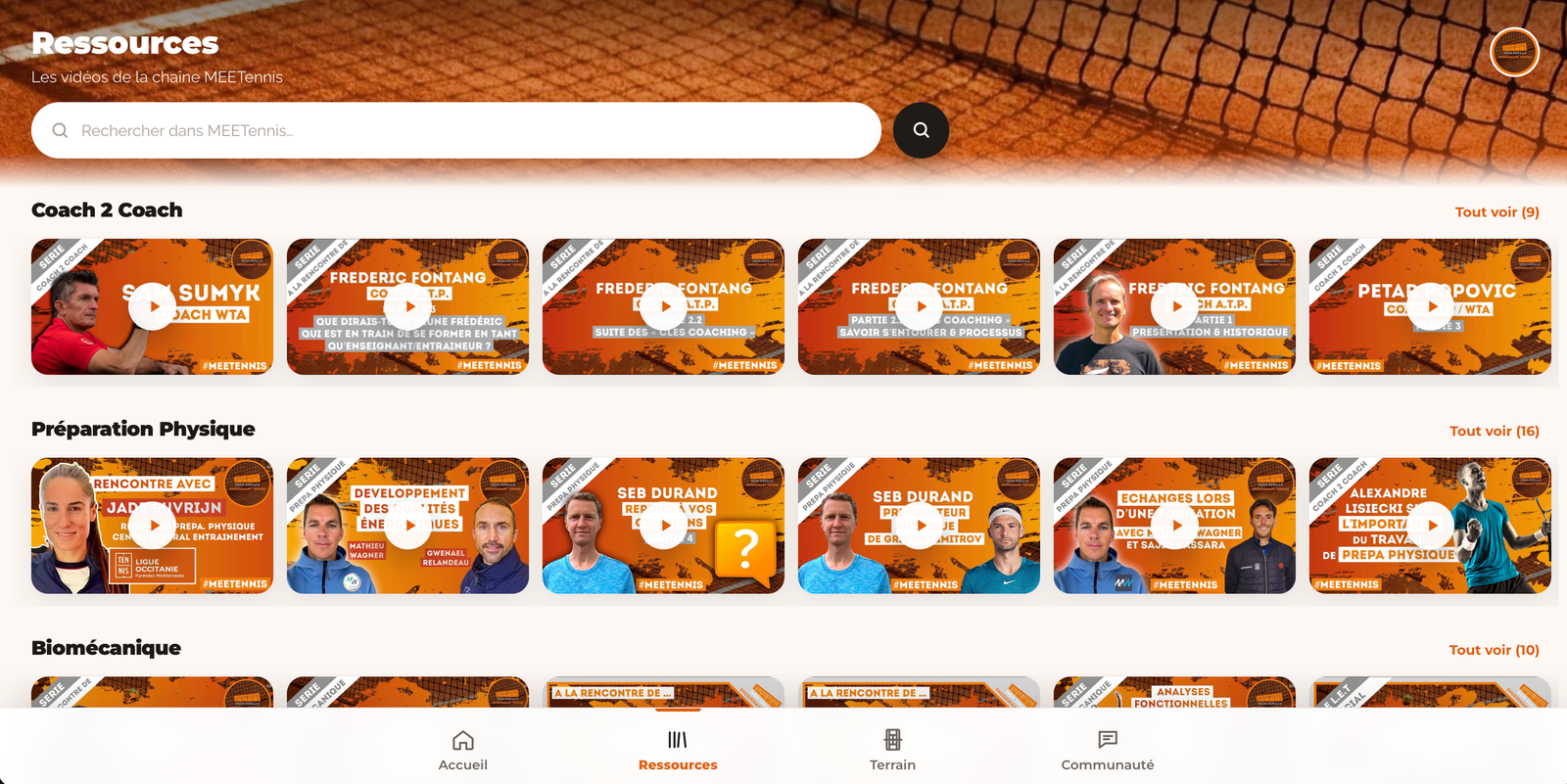 Plus de 350 vidéos, rangées comme sur une plateforme — sur ordinateur
